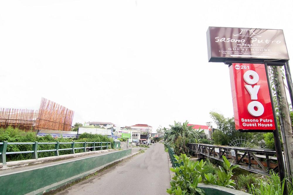 โอโย 261 ซาโซโน ปูโตร เกสต์เฮาส์ Kejayan ภายนอก รูปภาพ