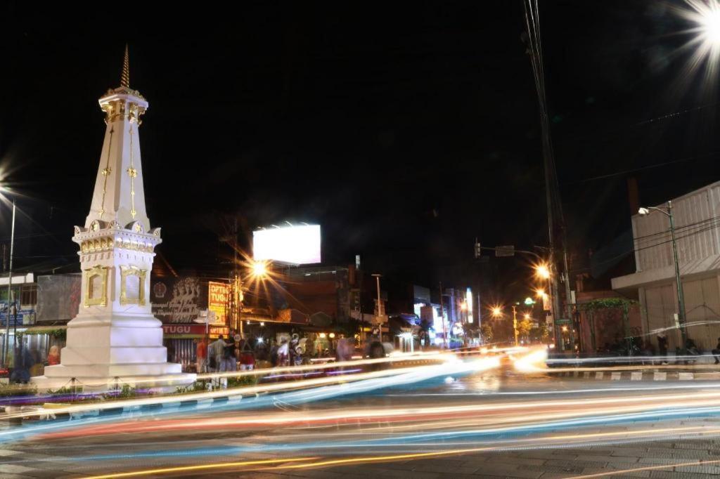 โอโย 261 ซาโซโน ปูโตร เกสต์เฮาส์ Kejayan ภายนอก รูปภาพ